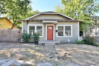 710 Cuney Way in San Antonio, TX - Building Photo - Building Photo