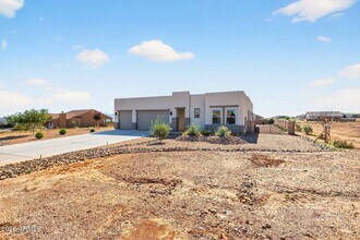 6736 Vaquero Cir in Hereford, AZ - Building Photo - Building Photo