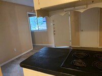 7913 Ithaca St photo'