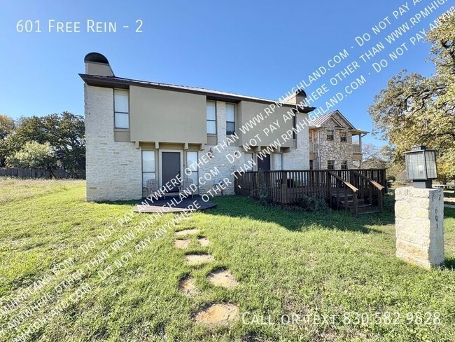 601 Free Rein in Horseshoe Bay, TX - Building Photo - Building Photo