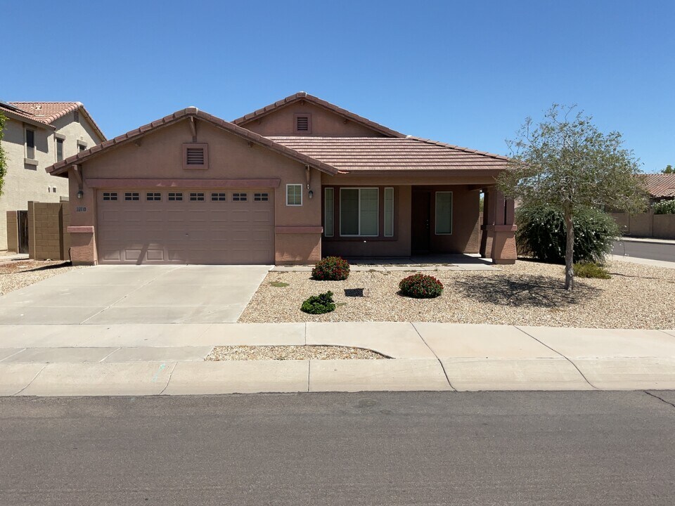 16910 W Adams St in Goodyear, AZ - Foto de edificio