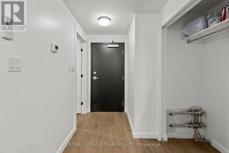 506-506 Gladstone Ave in Ottawa, ON - Building Photo - Building Photo