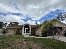 6972 Crock Ave in North Port, FL - Building Photo
