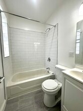 4031 N Kenmore Ave, Unit 414 in Chicago, IL - Building Photo - Building Photo