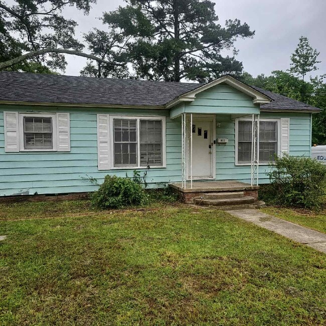 property at 913 Eastland Ave
