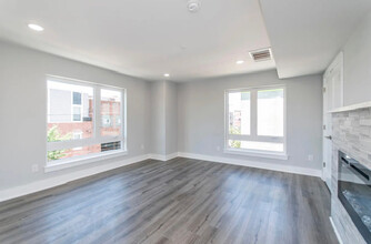 2532 Amber St, Unit A in Philadelphia, PA - Foto de edificio - Building Photo