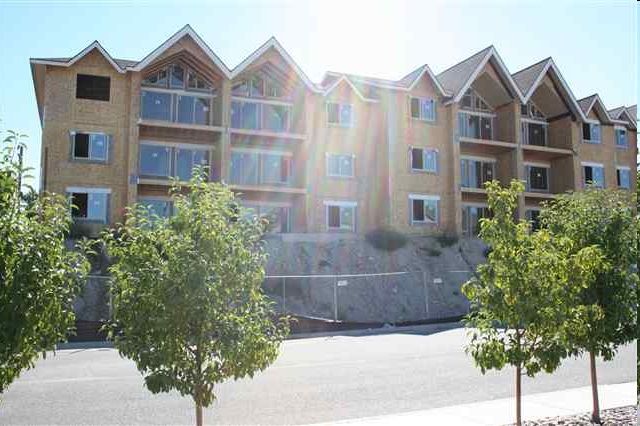 Canyon Crest Apartments in Richland, WA - Building Photo - Building Photo