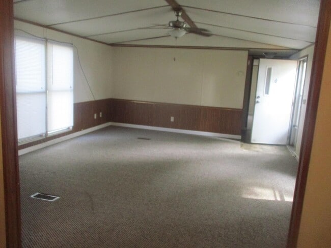 40 Yoakum Cir in Hopkinsville, KY - Building Photo - Building Photo