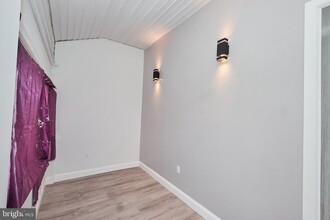 105 N 52nd St in Philadelphia, PA - Building Photo - Building Photo