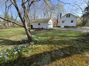2839 Boston Post Rd in Guilford, CT - Building Photo - Building Photo