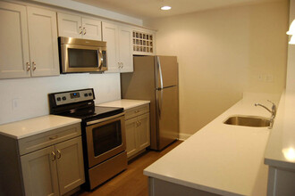 33 Second Street in Troy, NY - Building Photo - Interior Photo