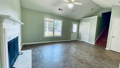 742 Shoal Cir in Lawrenceville, GA - Building Photo - Building Photo