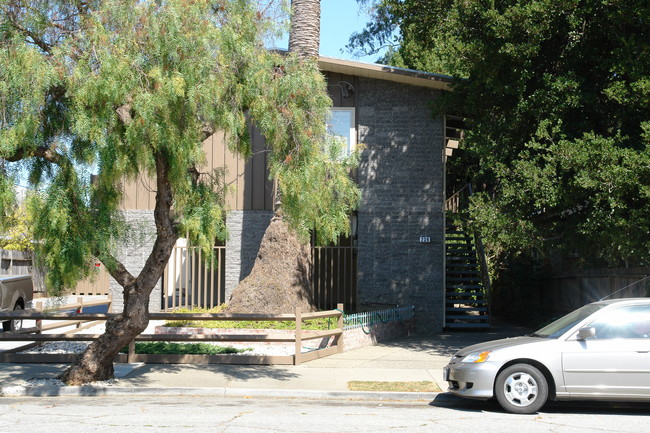 239 Villa Terrace in San Mateo, CA - Building Photo - Building Photo