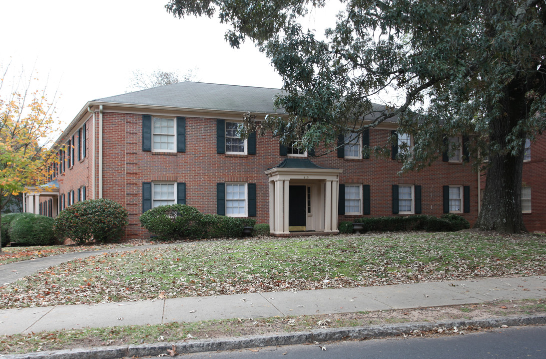 Milledge Chase in Athens, GA - Foto de edificio