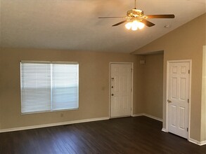 979 Dayspring Ln in Trenton, OH - Building Photo - Building Photo