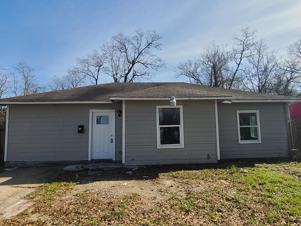 6223 Sherwood Dr in Houston, TX - Building Photo
