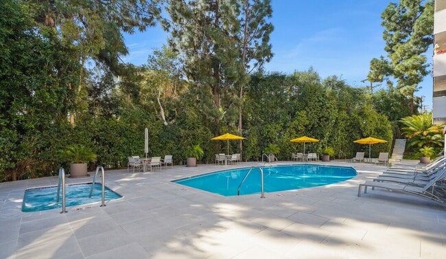 property at 8530 Holloway Dr