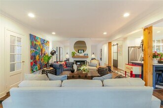 4006 N Stratford Rd NE in Atlanta, GA - Building Photo - Building Photo