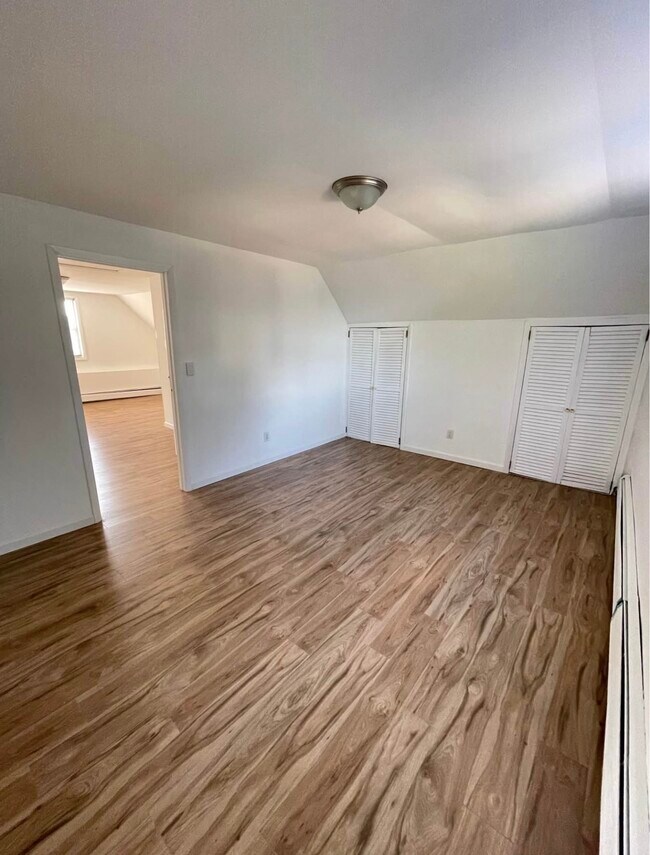 67 Kossuth St, Unit 2nd Floor in Wallington, NJ - Building Photo - Building Photo