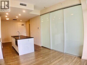 6383 McKay Ave in Burnaby, BC - Building Photo - Building Photo