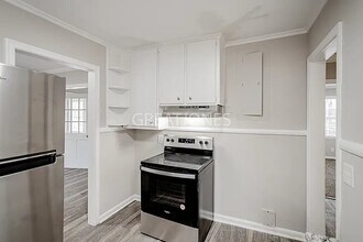 1236 S Dixon Dr in Columbus, GA - Foto de edificio - Building Photo