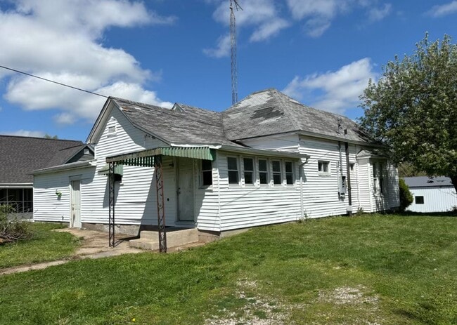 property at 403 S Victor St