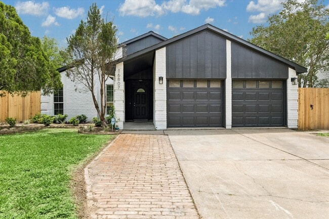 property at 16807 Forthloch Ct