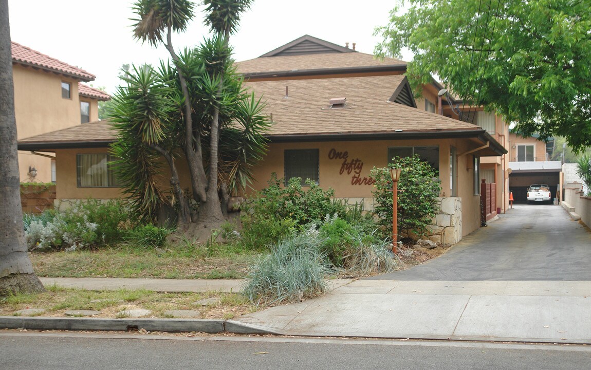 153 Sierra Bonita Ave in Pasadena, CA - Building Photo