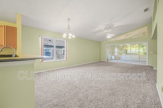36 Old Macon Dr in Ormond Beach, FL - Building Photo - Building Photo