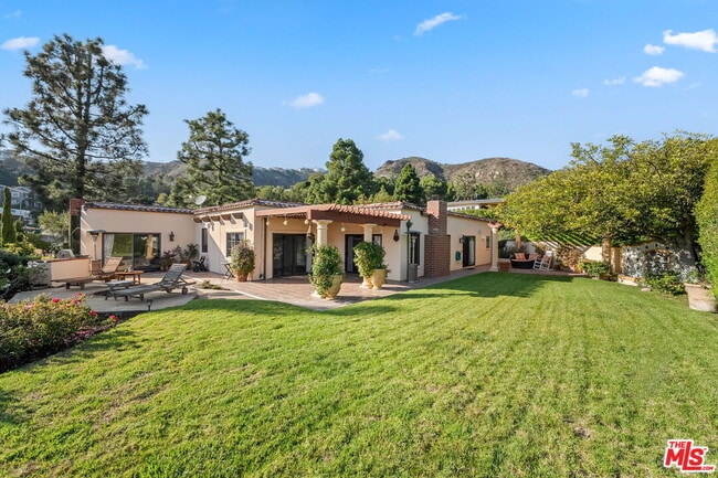 property at 1344 Bienveneda Ave