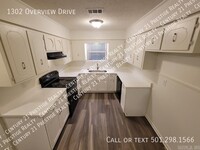 1302 Overview Dr in Jacksonville, AR - Foto de edificio - Building Photo