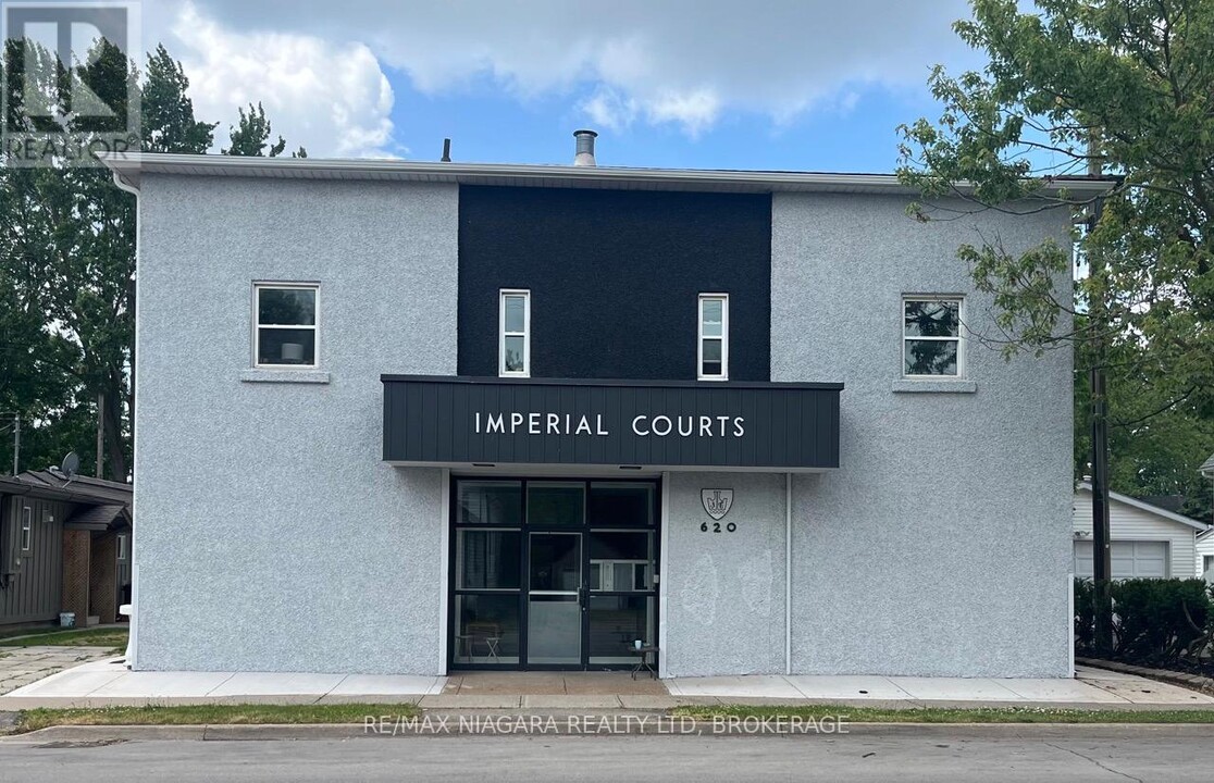 620-620 King St in Port Colborne, ON - Building Photo