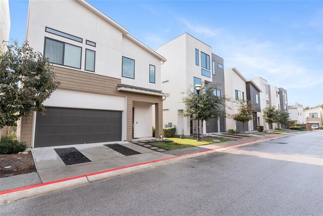 property at 7913 Floracita Ln