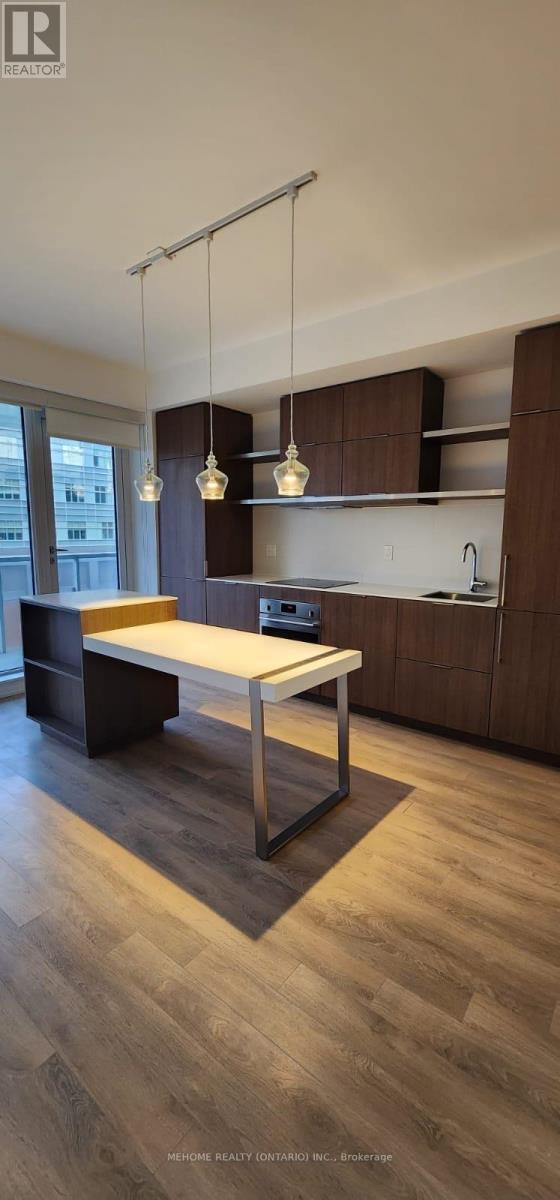 property at 197 Yonge St