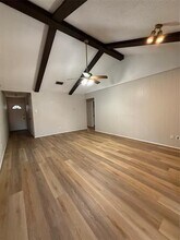 5621 Shady Hill Ln in Arlington, TX - Building Photo - Building Photo