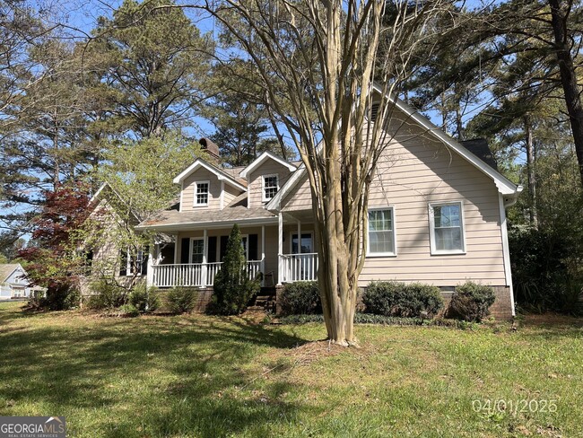 1002 Jodeco Rd in Stockbridge, GA - Foto de edificio - Building Photo