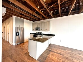 119 W Main St, Unit Unit F in Pilot Mountain, NC - Building Photo - Building Photo