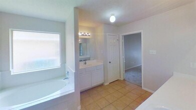 22311 Bridgestone Ridge Dr in Spring, TX - Building Photo - Building Photo