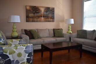 433 Montgomery St, Unit b in Savannah, GA - Building Photo - Building Photo