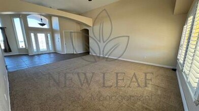 6587 Coyote Rd in Phelan, CA - Building Photo - Building Photo