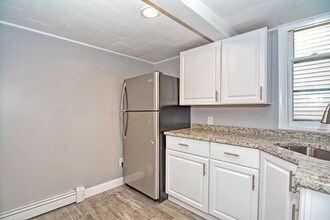 117 Marshall St-Unit -3 in Fitchburg, MA - Building Photo - Building Photo