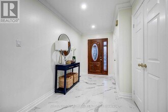 113 Jaimie Rd in Vaughan, ON - Building Photo - Building Photo