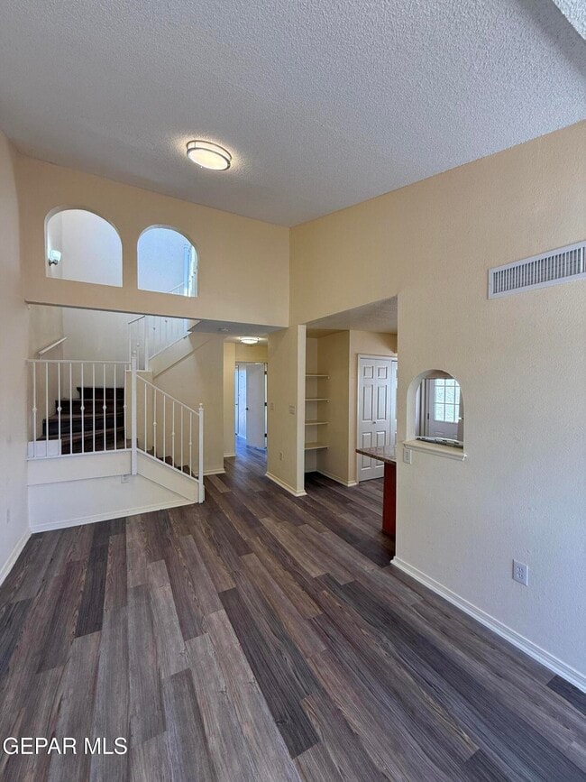 3635 Waterspring Way in El Paso, TX - Building Photo - Building Photo