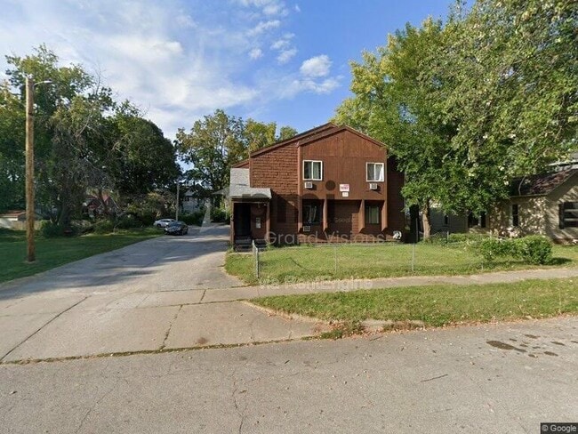 property at 1624 N Water St