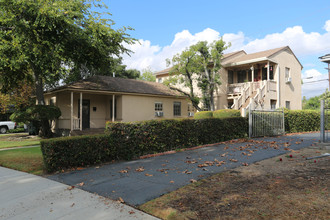 1223 N Verdugo Rd in Glendale, CA - Building Photo - Building Photo