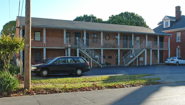 370 Highland Ave SW in Roanoke, VA - Building Photo - Building Photo