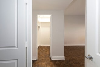 Parkview Apartments in Westmount, QC - Building Photo - Building Photo