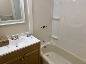 106 Wildwood Rd in Havelock, NC - Building Photo - Building Photo