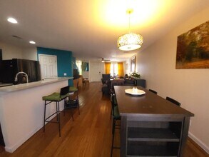 5788 Biscay St in Denver, CO - Building Photo - Building Photo