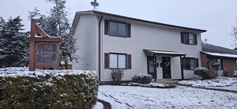 8416 Fuerte Ct in Alexandria, VA - Building Photo